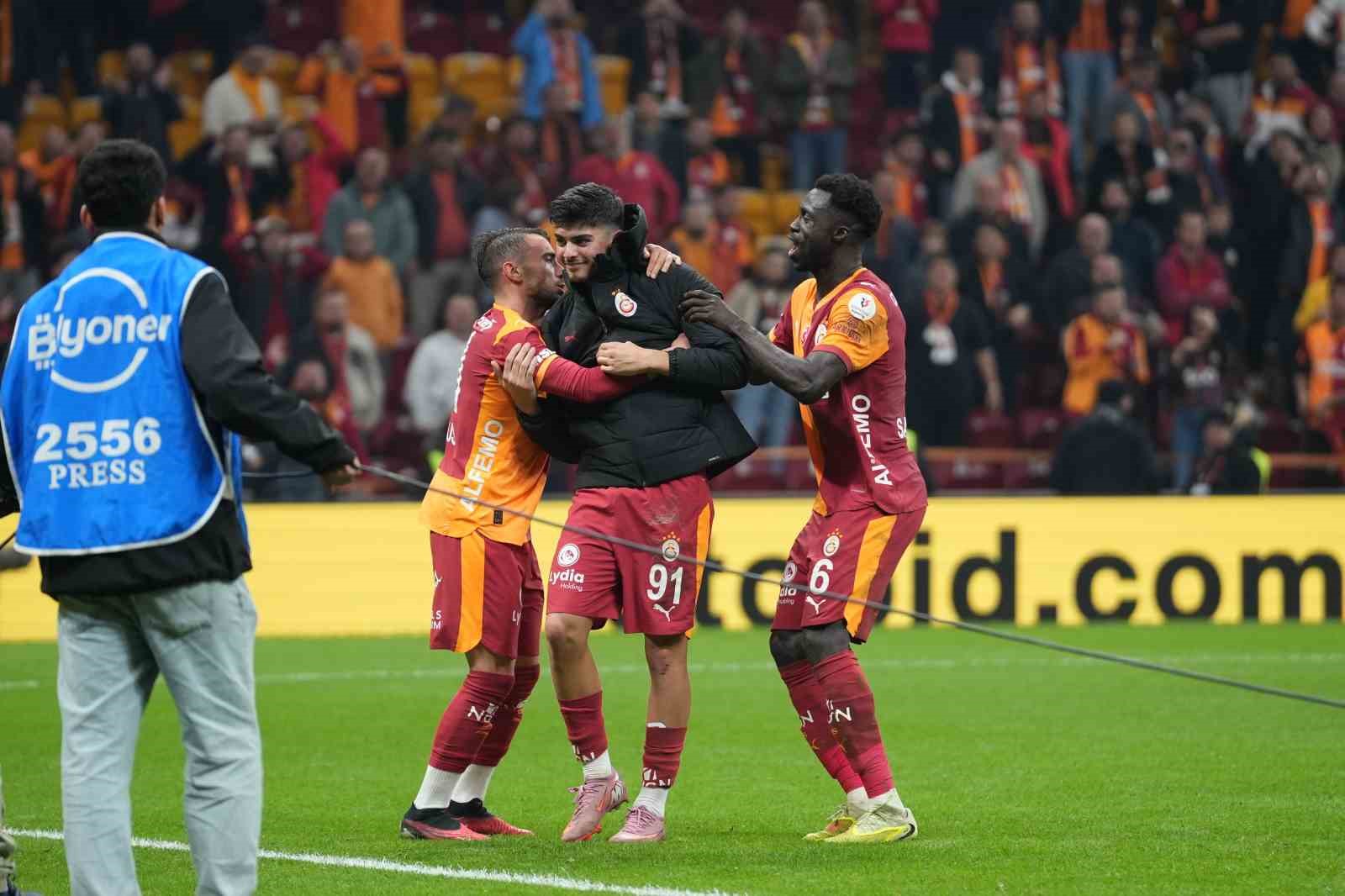 galatasarayda mac sonu uclusu arda unyaydan 2