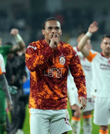 galatasarayda-mac-sonu-uclusu-leroy-saneden-NBZOygvA.jpg