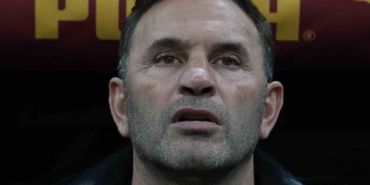 galatasarayda-okan-buruk-derbinin-11ini-bozmadi-CrjAzc2D.jpg