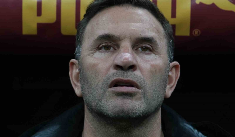 galatasarayda-okan-buruk-derbinin-11ini-bozmadi-CrjAzc2D.jpg