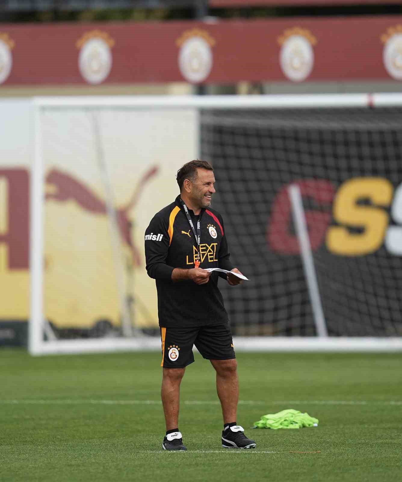 Galatasaray’da yeni sezon hazırlıkları devam etti 7 galatasarayda yeni sezon hazirliklari devam etti 3 yAg53OLf