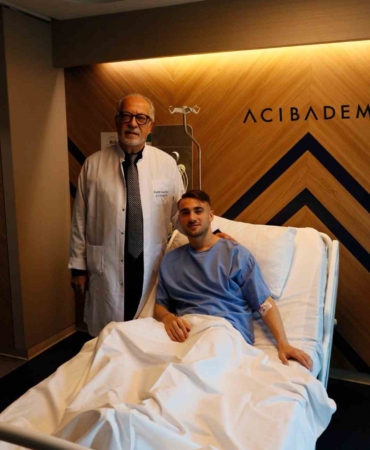 galatasarayda-yunus-akgun-ameliyat-oldu-IPAIzpXO.jpg