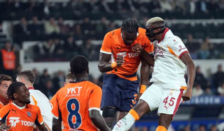 galatasaraydan-basaksehire-karsi-ligde-ust-uste-7-galibiyet-YtQQq4W9.jpg