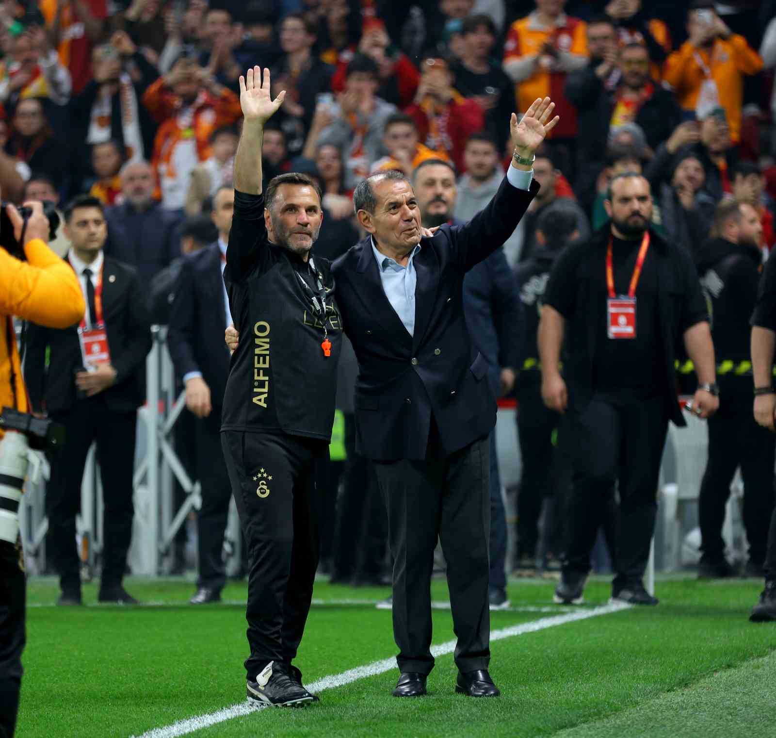 galatasaraydan stadyumda taraftara acik antrenman 33 3Phwvw3u