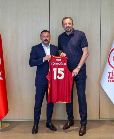 galatasaraydan-tbf-baskani-turkogluna-ziyaret-6EqnpNyw.jpg