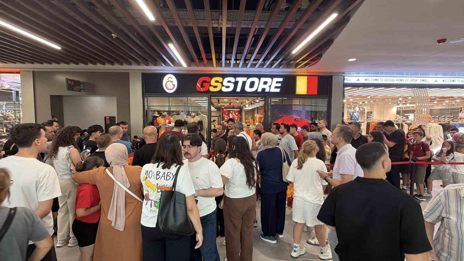 galatasarayin sampiyonluk kupasina duzcede yogun ilgi 1 5gmNILHN