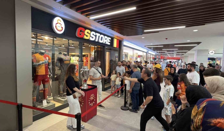 galatasarayin-sampiyonluk-kupasina-duzcede-yogun-ilgi-UVeAM9AV.jpg