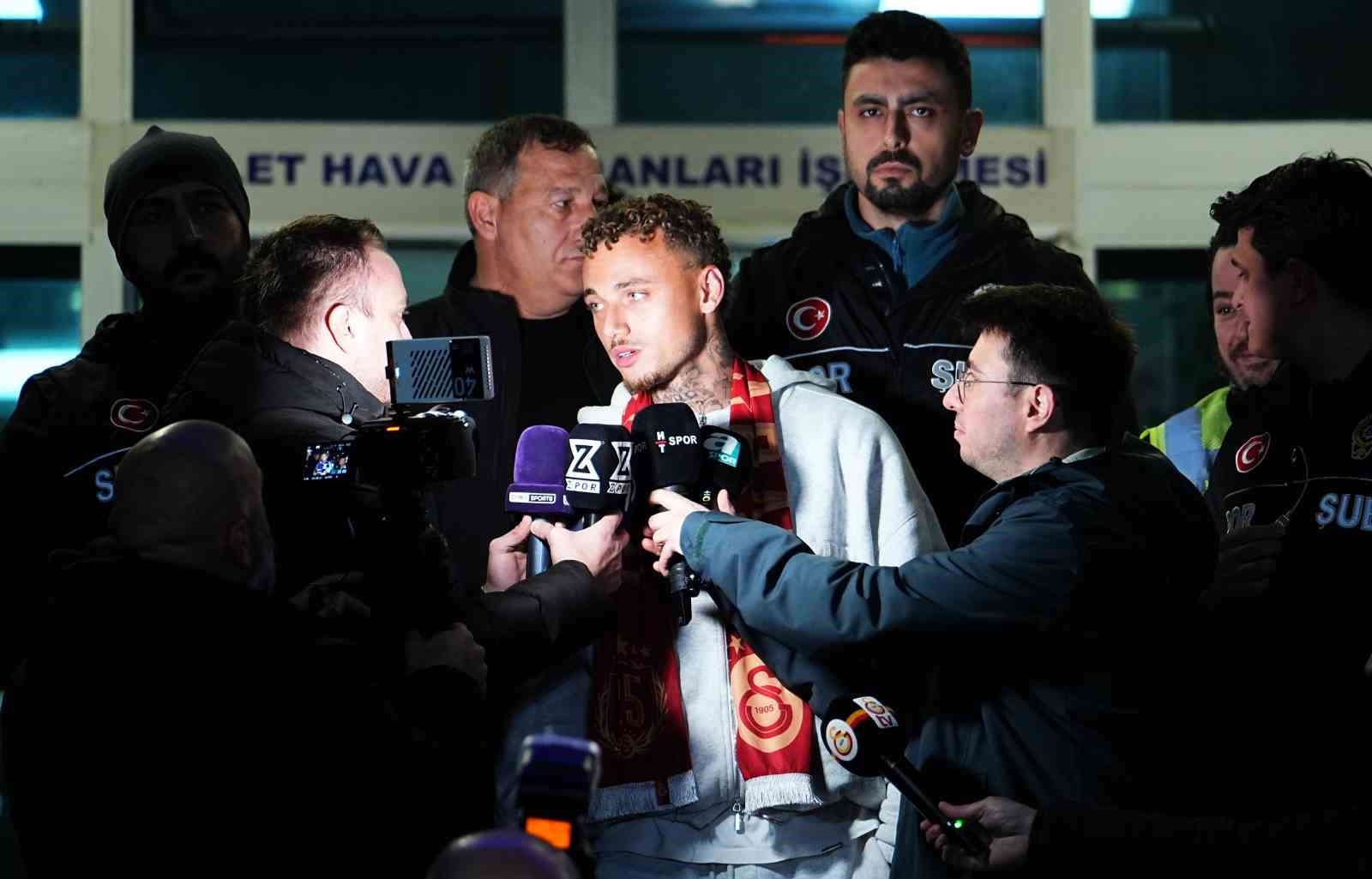 galatasarayin yeni transferi noa lang istanbula geldi 5 m16bacI4