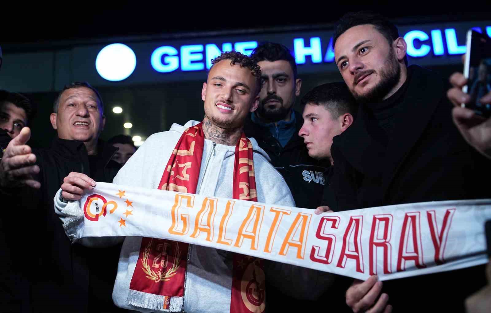 galatasarayin yeni transferi noa lang istanbula geldi 7 uryKkIjz