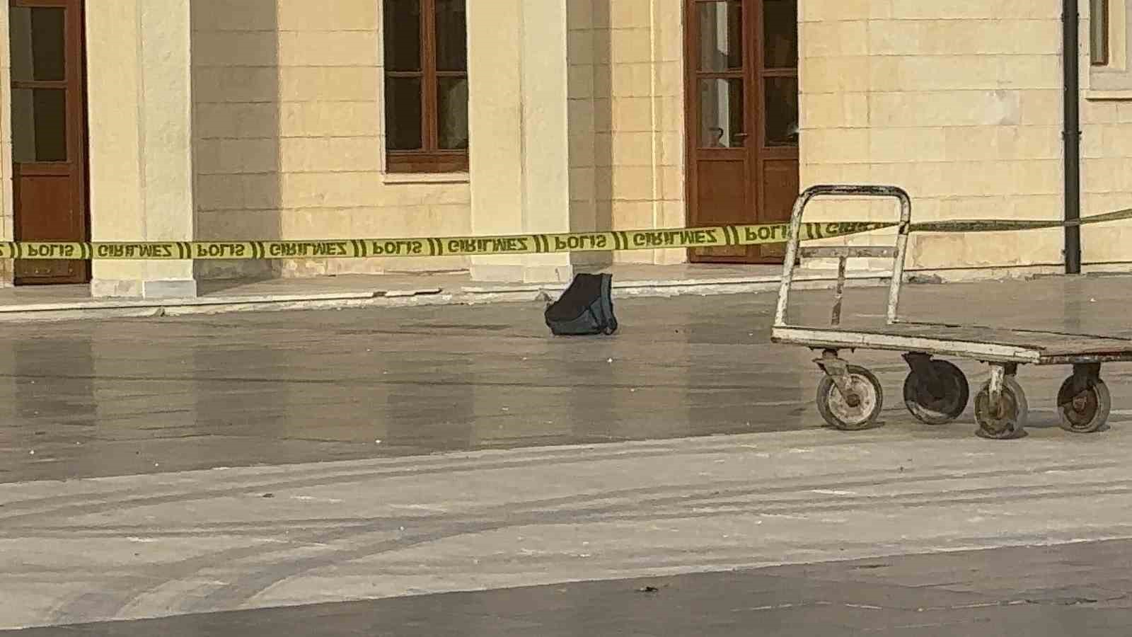 gar istasyonunda supheli canta panigi 4 mt3IyIKm