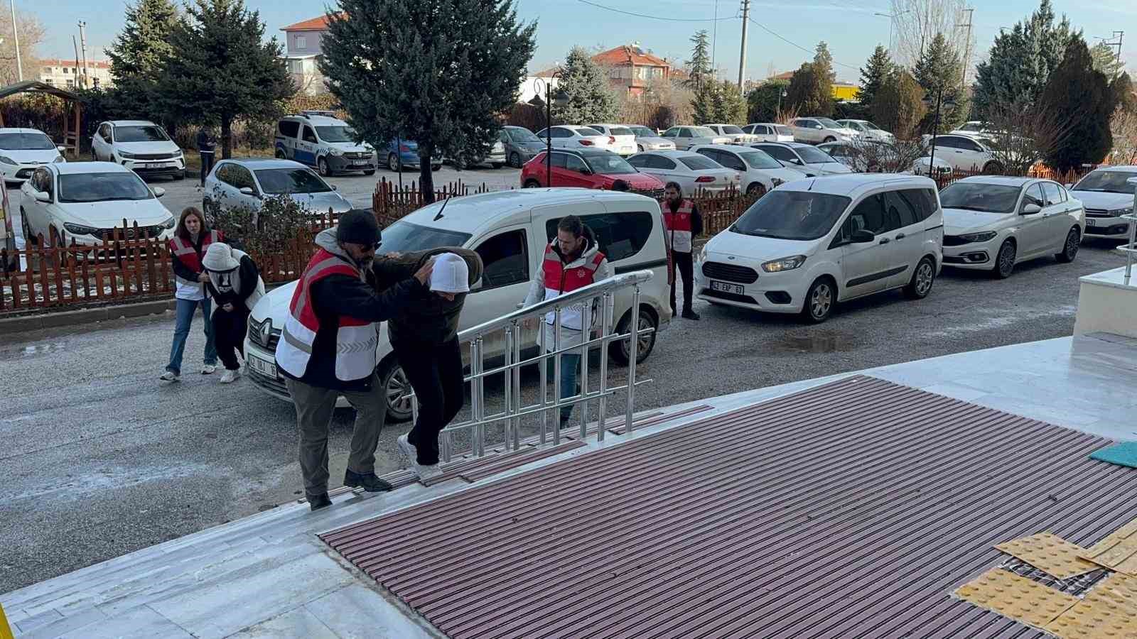gasp olayinin suphelileri once kameraya ardindan polise yakalandi 0 SyDLQ6VO