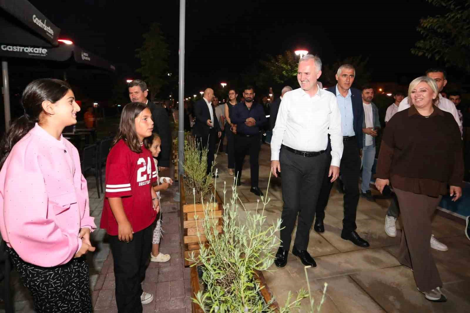 Gastro Kafe, hizmete başladı 7 gastro kafe hizmete basladi 3 XTFnKW4r
