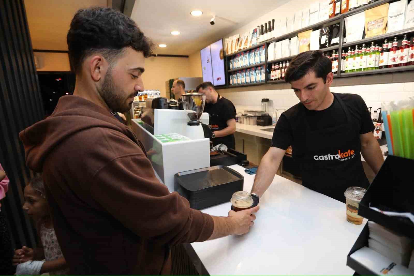 Gastro Kafe, hizmete başladı 9 gastro kafe hizmete basladi 5 nS2VX4CX
