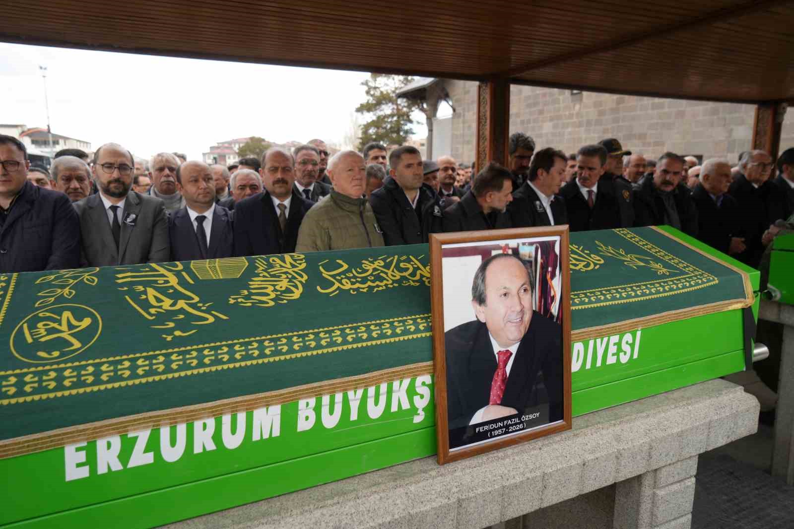 gazeteci feridun fazil ozsoy dualarla son yolculuguna ugurlandi 0 wIK99n18