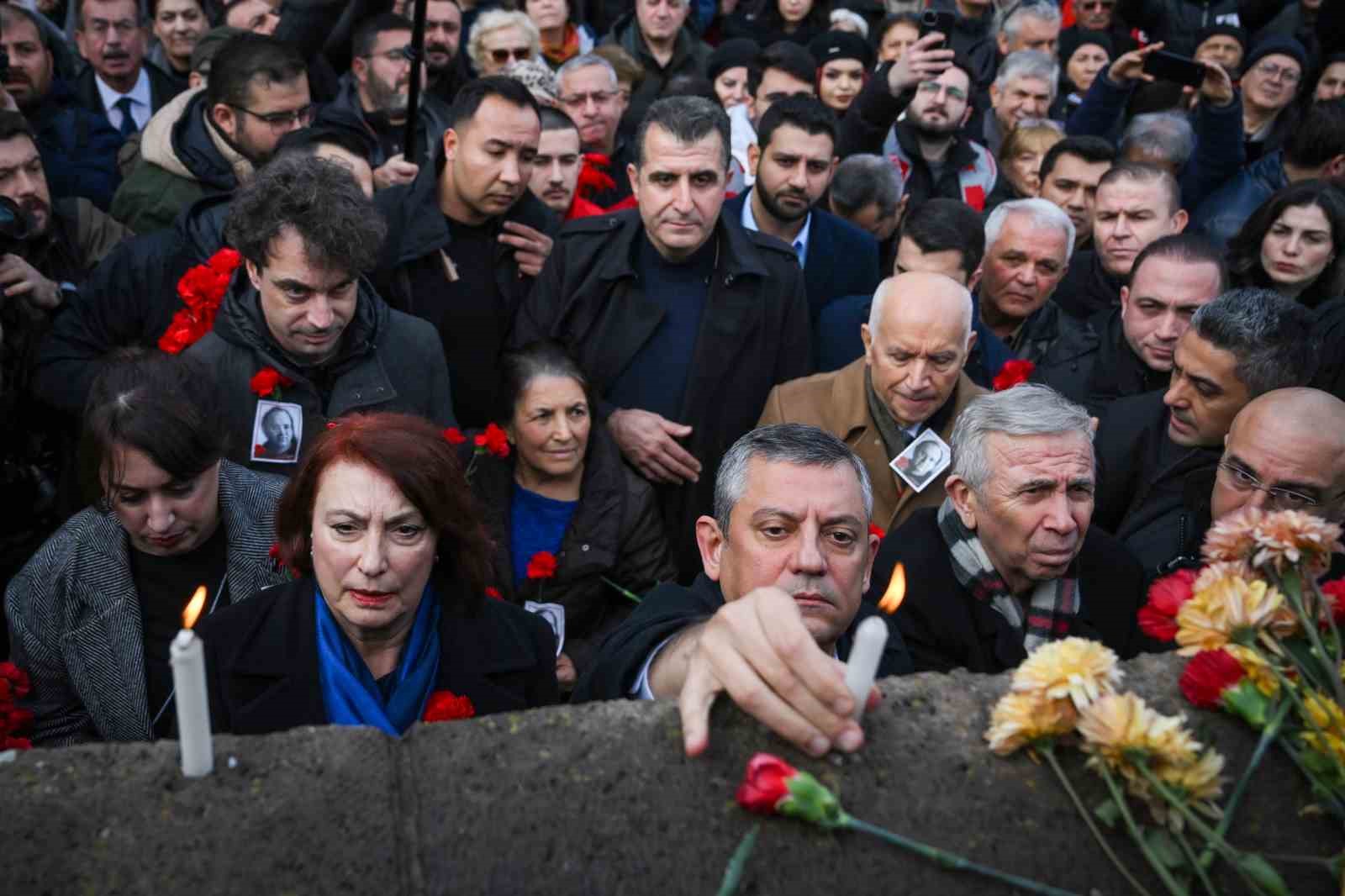 gazeteci yazar ugur mumcu olumunun 33uncu yilinda anildi 4 CdCkmtVf