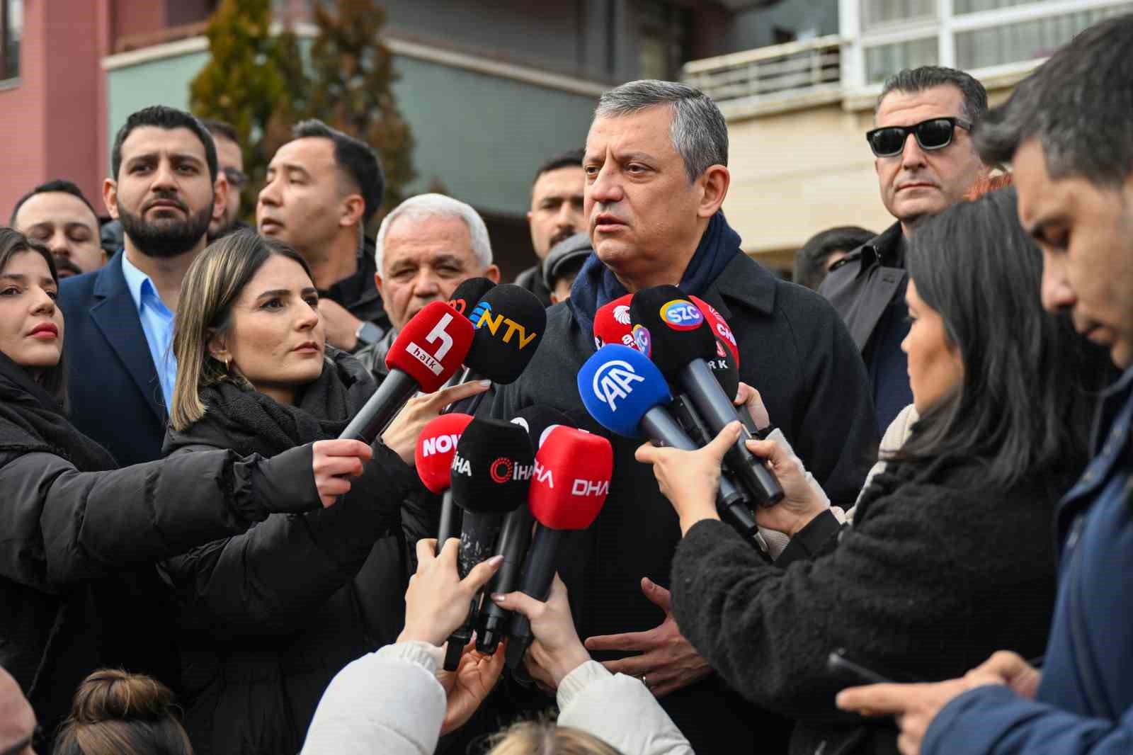 gazeteci yazar ugur mumcu olumunun 33uncu yilinda anildi 5 aTiAdWtG
