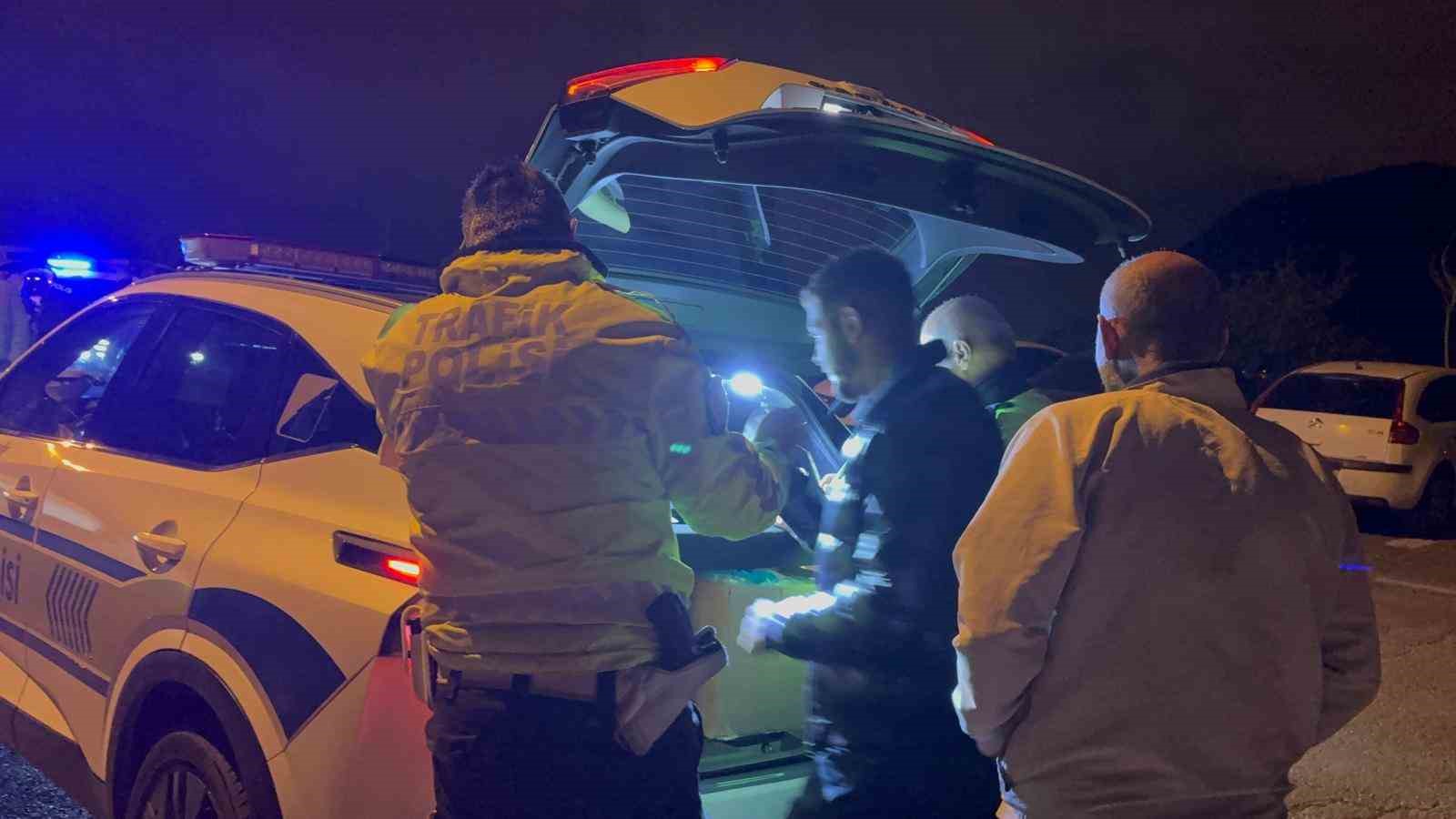gazeteciye tepki gosteren alkollu surucuye baba azari 1 DWIUknUe