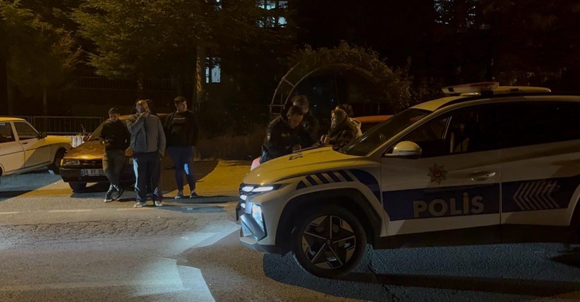 gazeteciye tepki gosteren alkollu surucuye baba azari 3 ek6ccVlg