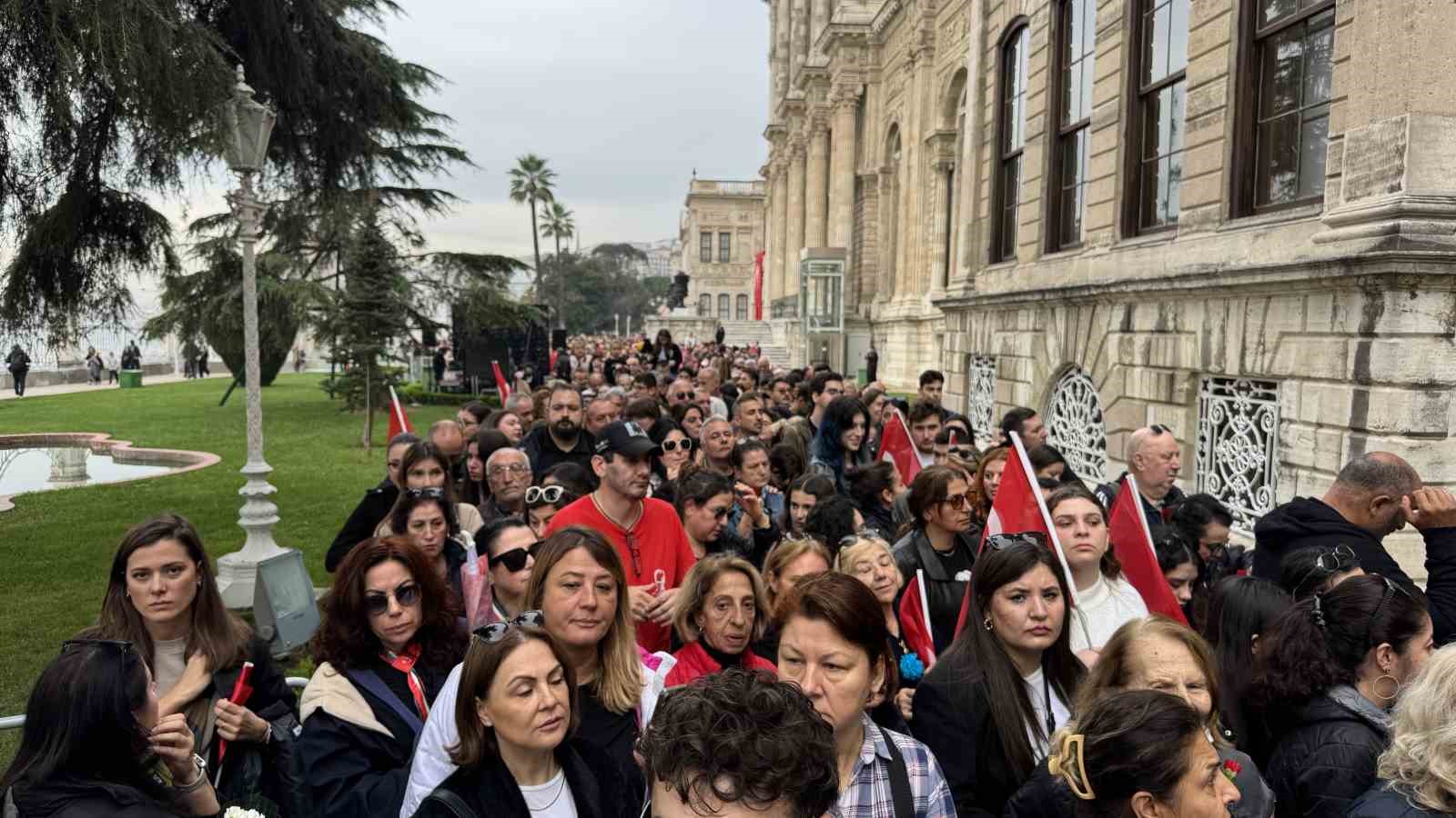 gazi mustafa kemal ataturk dolmabahce sarayinda anildi 1 W1wNMuIK