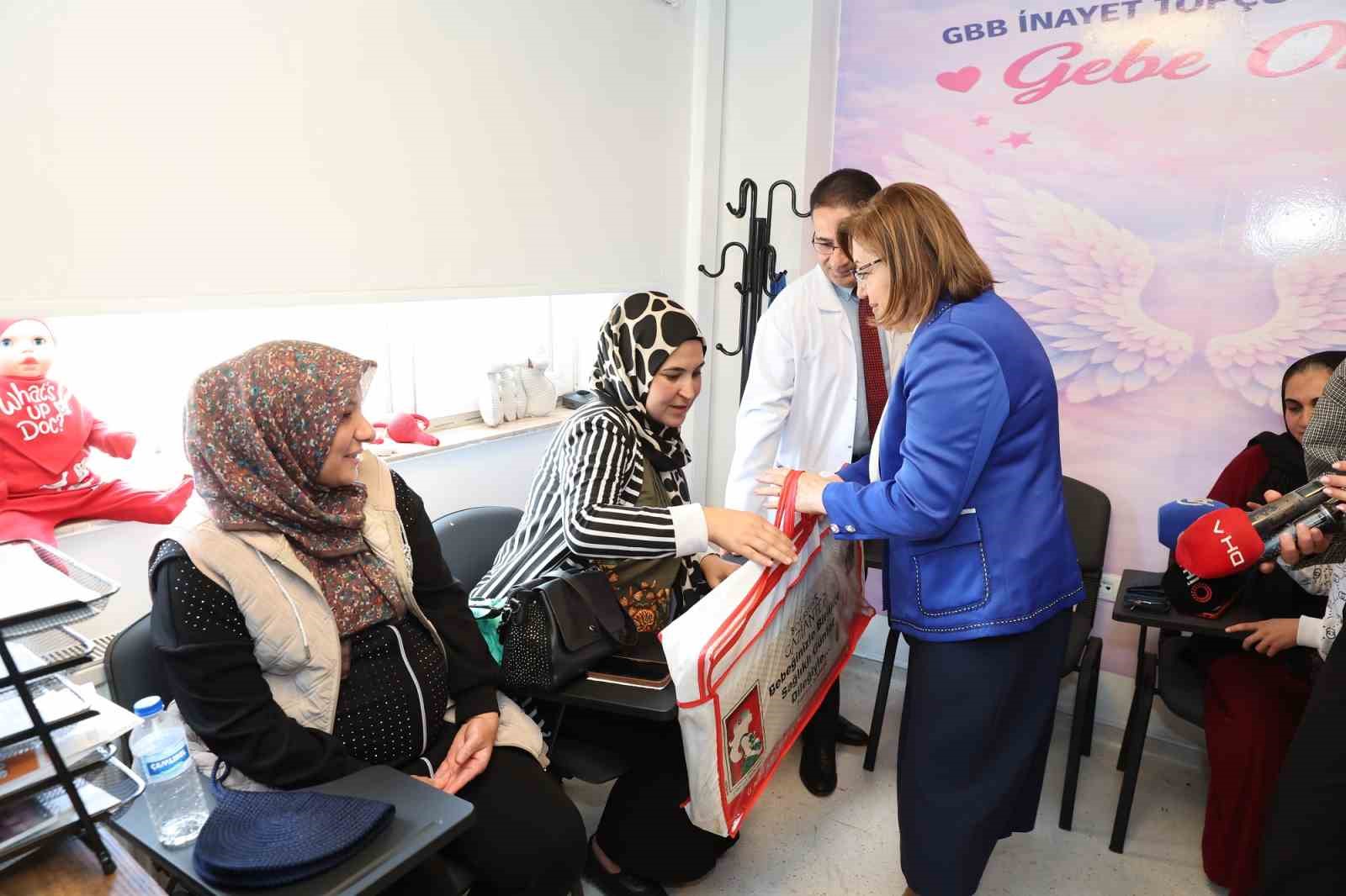 Gaziantep Büyükşehir Belediyesi Gebe Okulu’nun resmi açılışı yapıldı 6 gaziantep buyuksehir belediyesi gebe okulunun resmi acilisi yapildi 2 bA7nCSLI