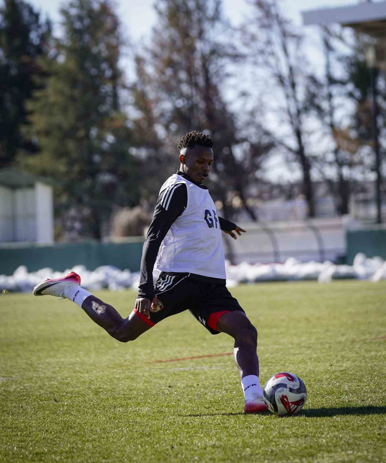 gaziantep fk galatasaray maci hazirliklarini tamamladi 1 M9G7pMer