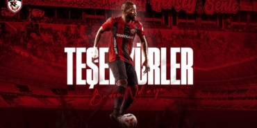 gaziantep-fkda-badou-ndiaye-ile-yollar-ayrildi-DW9lm1cP.jpg