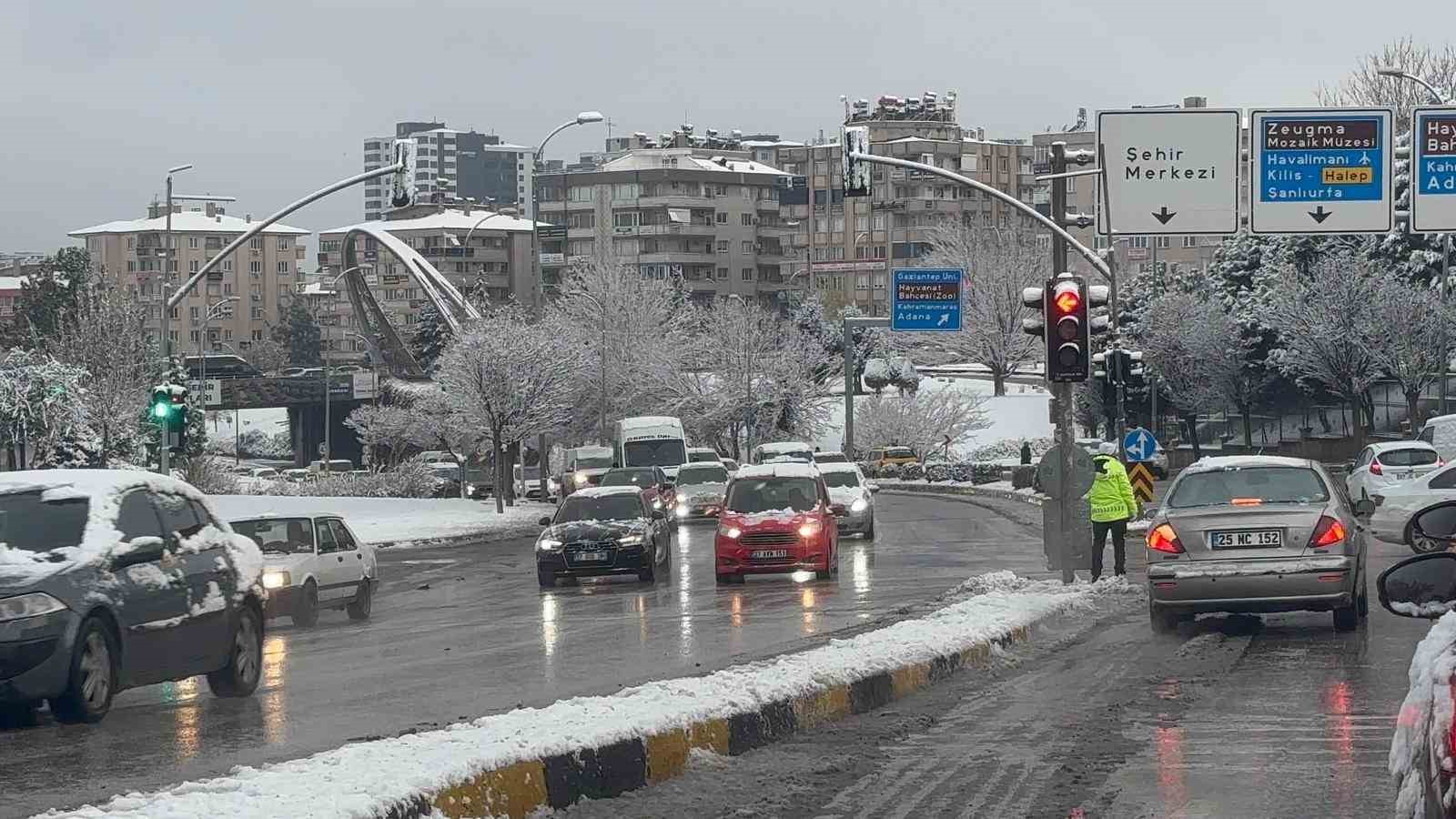 gaziantep gune beyaz ortu ile uyandi 3 WSnAEQiV