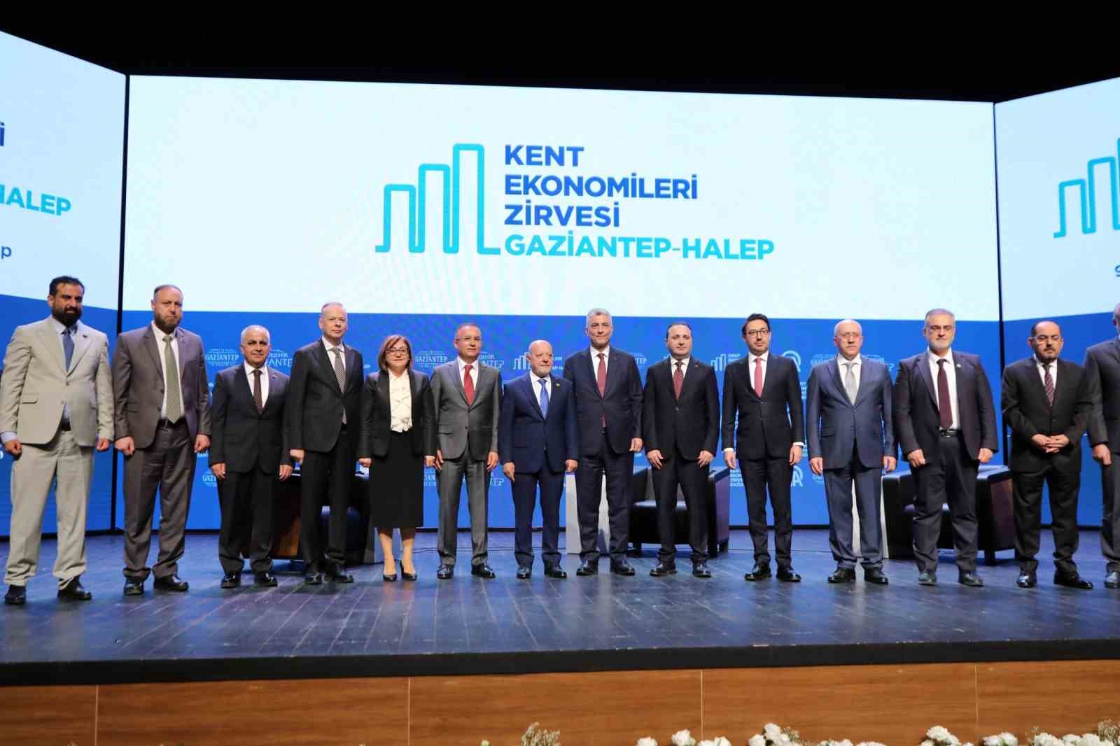 gaziantep ile halep arasinda uretim ve ticaret alaninda konular degerlendirildi 6 aciVjVqq