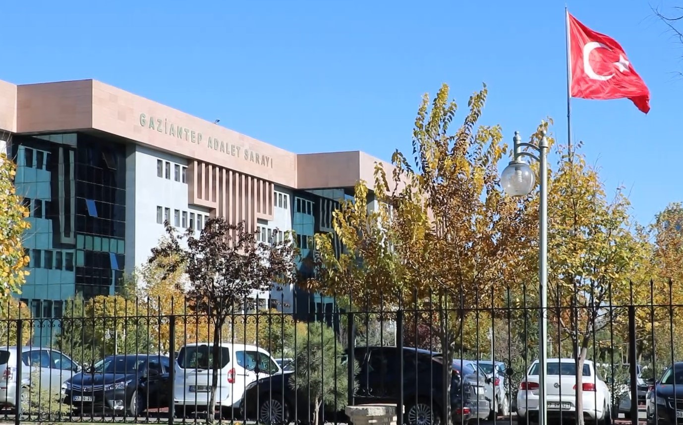Gaziantep merkezli 11 ilde dolandırıcılık operasyonu: 52 gözaltı 4 gaziantep merkezli 11 ilde dolandiricilik operasyonu 52 gozalti 0 z3AF9PVw