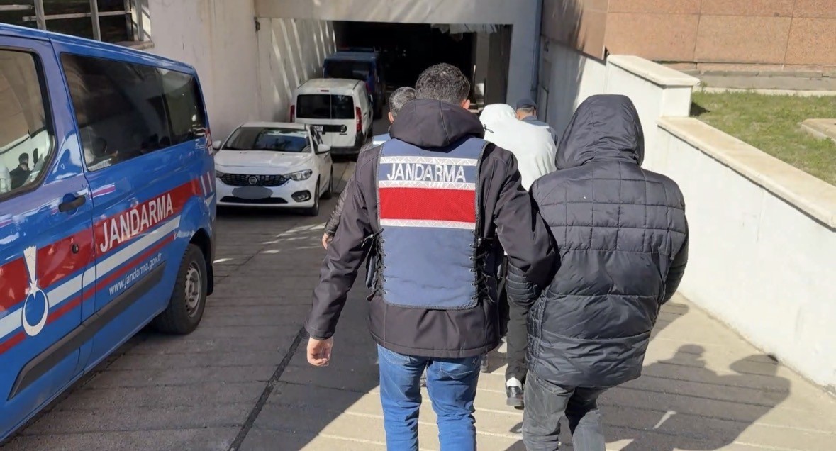 gaziantep merkezli 8 ilde nitelikli dolandiricilik operasyonu 14 tutuklama 1 uFnjKlQC