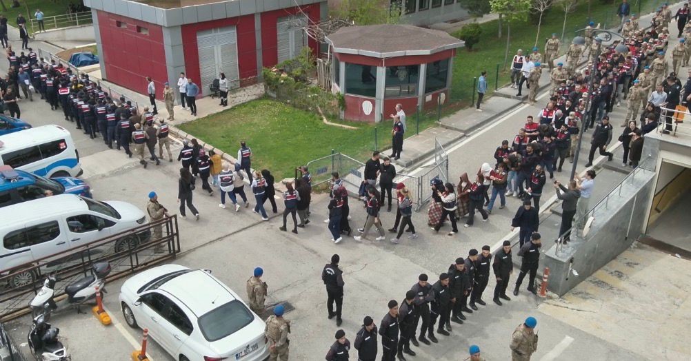 gaziantep merkezli yasa disi bahis operasyonunda yakalanan 81 supheliden 70i tutuklandi 1 4rzilyAG