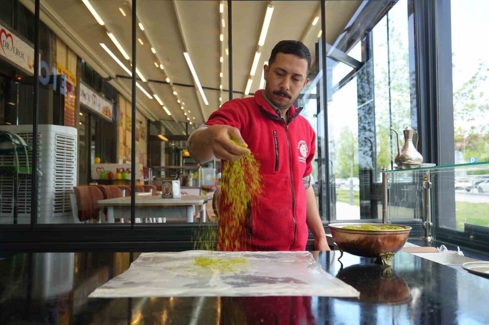 gaziantepin 500 yillik tescilli lezzeti katmer 3 mkEdK36y