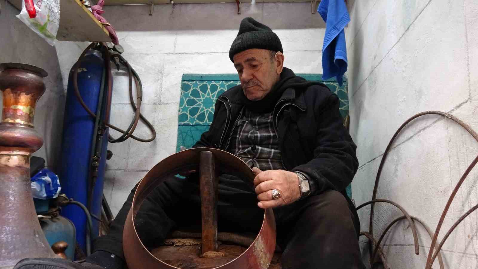 gaziantepin en yasli bakir ustasi 4 vnpsm8DV