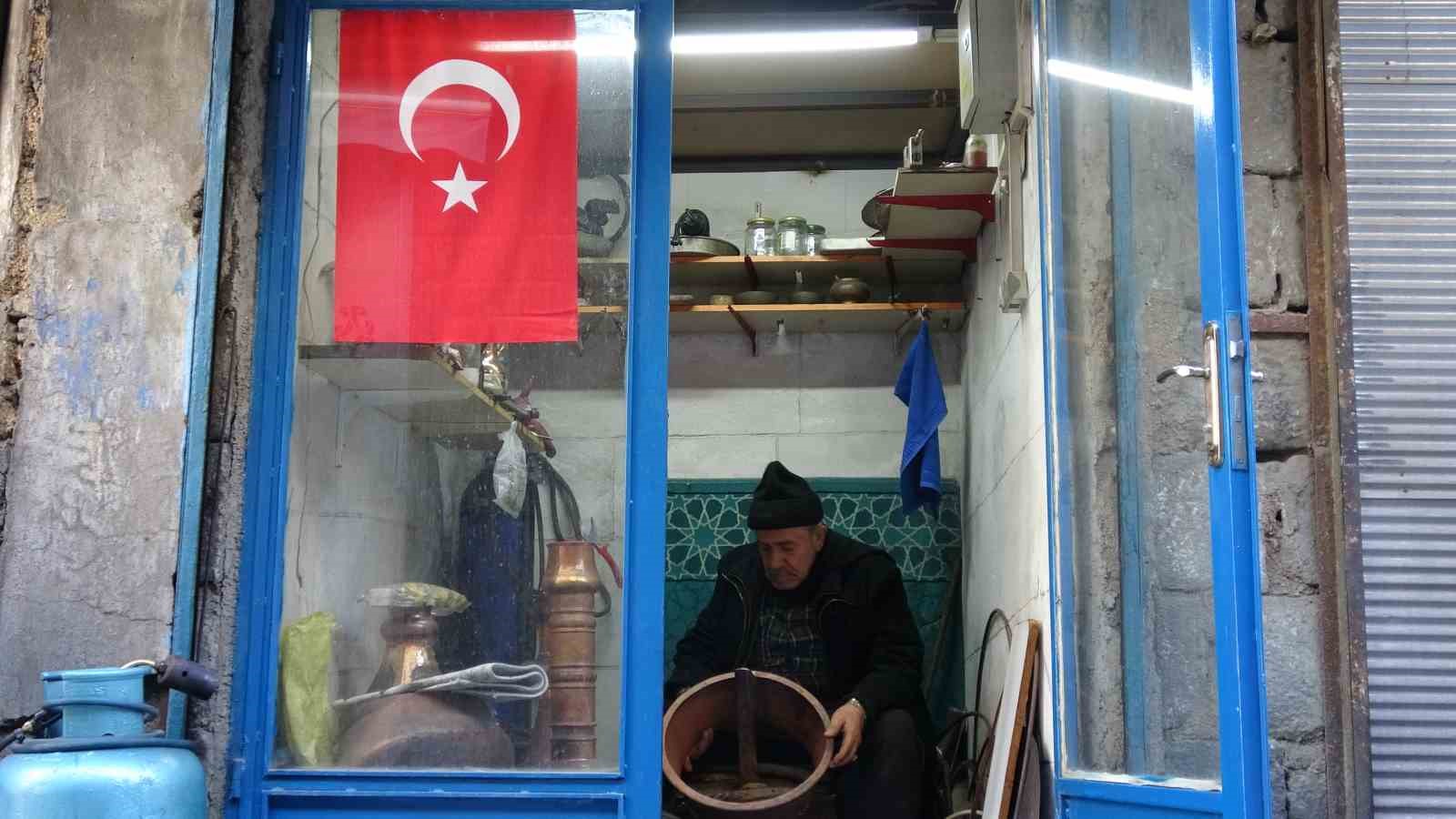 gaziantepin en yasli bakir ustasi 5 J2EL69aR