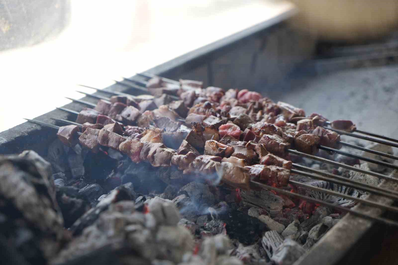 gaziantepin kadin ciger ustasi musterilerden tam not aliyor 4 O1fZKFqW