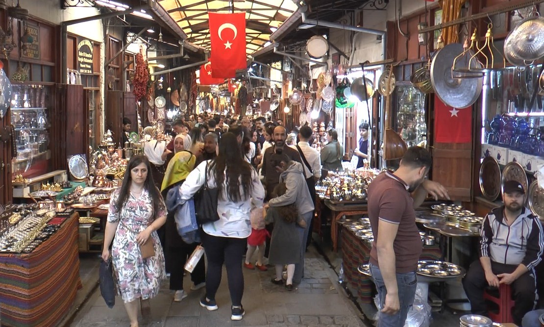 gaziantepin tarihi carsilarinda bayram yogunlugu 2 R8kThqDB