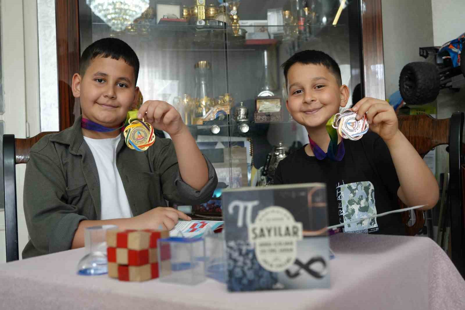gaziantepli kardesler matematik olimpiyatlarina damga vurdu 0 df3ACRu9