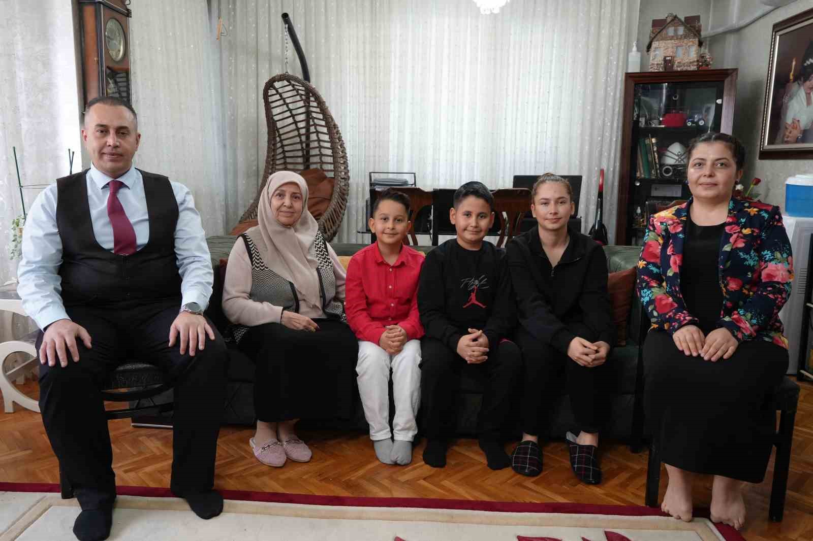 gaziantepli kardeslerden uluslararasi matematik yarismasinda cifte basari 0 qd1awgQt