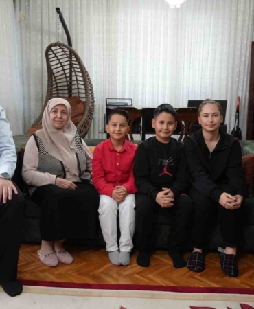 gaziantepli-kardeslerden-uluslararasi-matematik-yarismasinda-cifte-basari-S8PipCZG.jpg