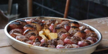gazianteplilerin-dogal-antibiyotigi-sogan-kebabi-DCfEIRqu.jpg