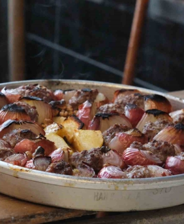 gazianteplilerin-dogal-antibiyotigi-sogan-kebabi-DCfEIRqu.jpg