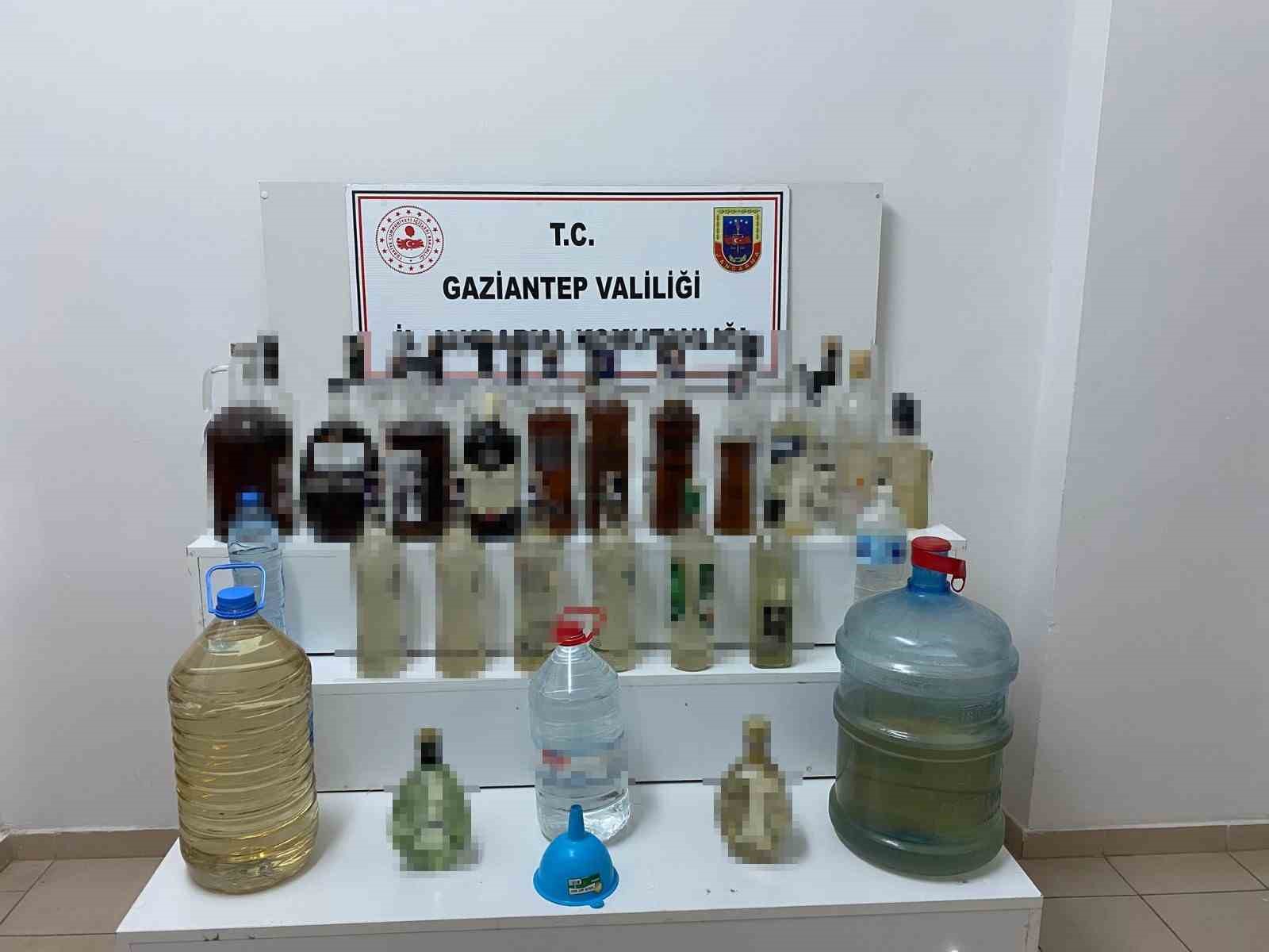gaziantepte 140 litre sahte 39 bin litre kacak alkol ele gecirildi 2 gEcuG9pr
