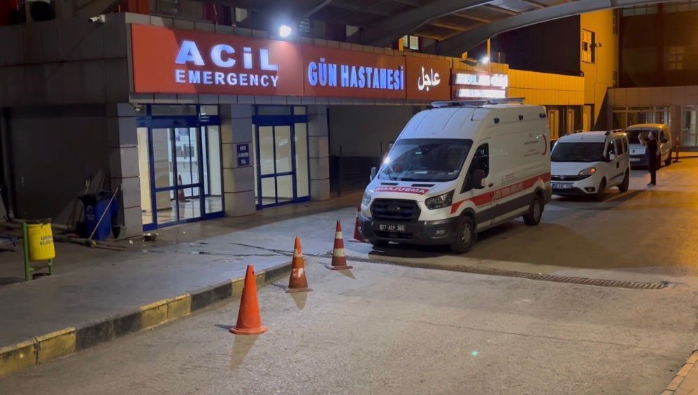 Gaziantep’te 15 yaşındaki çocuğun bıçakladığı arkadaşı hayatını kaybetti 4 gaziantepte 15 yasindaki cocugun bicakladigi arkadasi hayatini kaybetti 0 64FELvCK