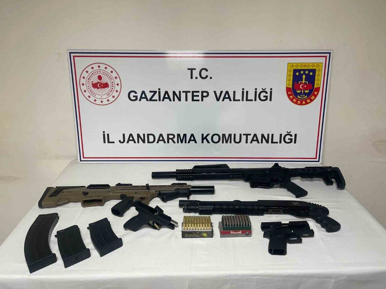 gaziantepte 23 adet ruhsatsiz silah ele gecirildi 19 gozalti 0 r4Z3Tzzn
