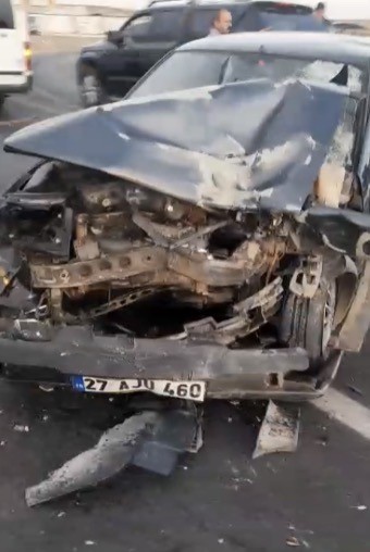 gaziantepte 5 aracin karistigi zincirleme kaza 3 yarali 3 NJ3byueC