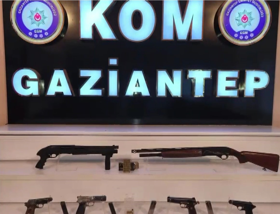 gaziantepte 6 adet ruhsatsiz silah ele gecirildi 1 gozalti 0 snVTatpJ