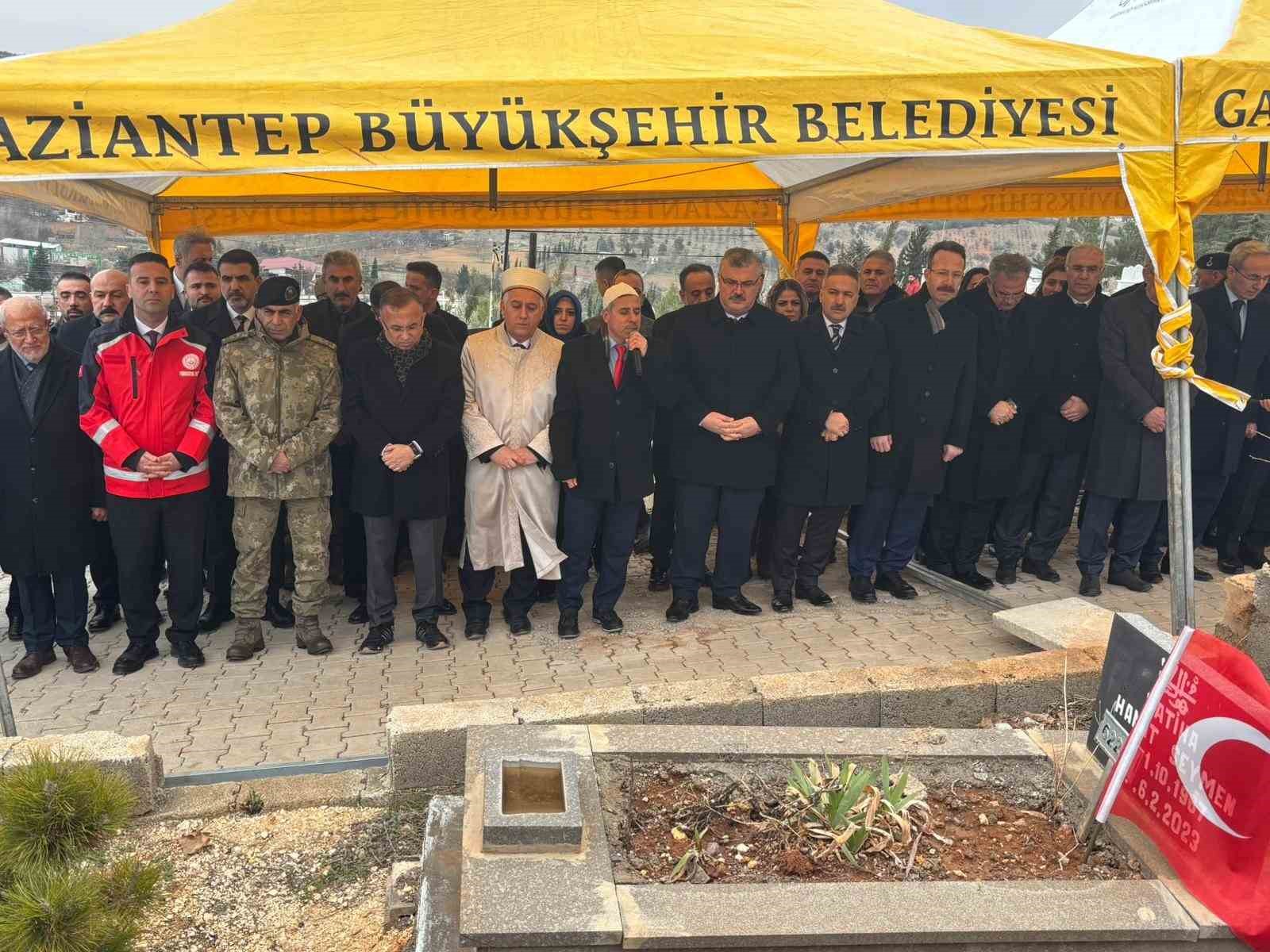 gaziantepte 6 subat depremlerinin 3uncu yilinda anma programi duzenlendi 5 G4lpVPOk