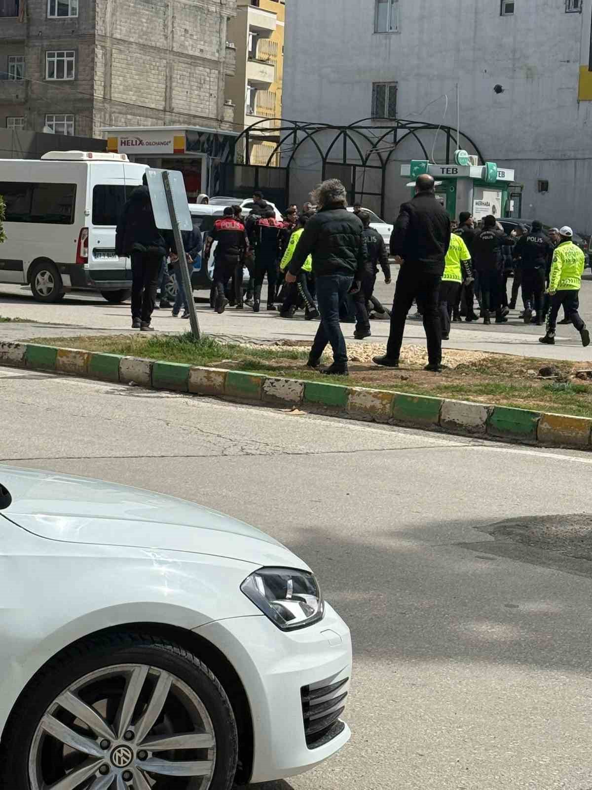 gaziantepte alacak verecek kavgasi 1 yarali 2 jEUZ1N5J