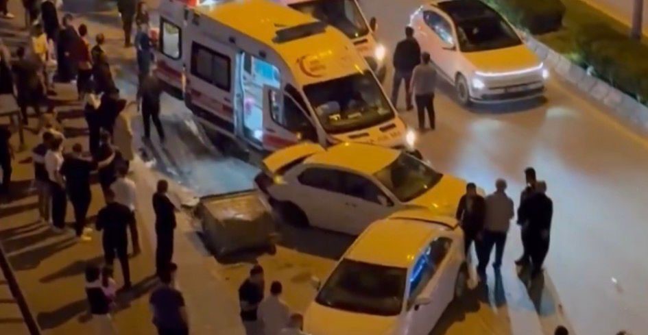 gaziantepte ambulansin karistigi zincirleme kazada 3 kisi yaralandi 4