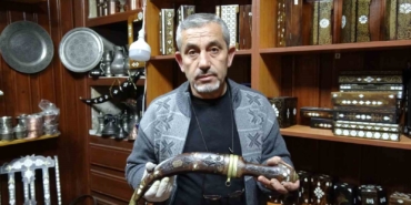 gaziantepte-antika-silahlar-sedef-kakma-sanatiyla-susleniyor-eT1LtFKx.jpg